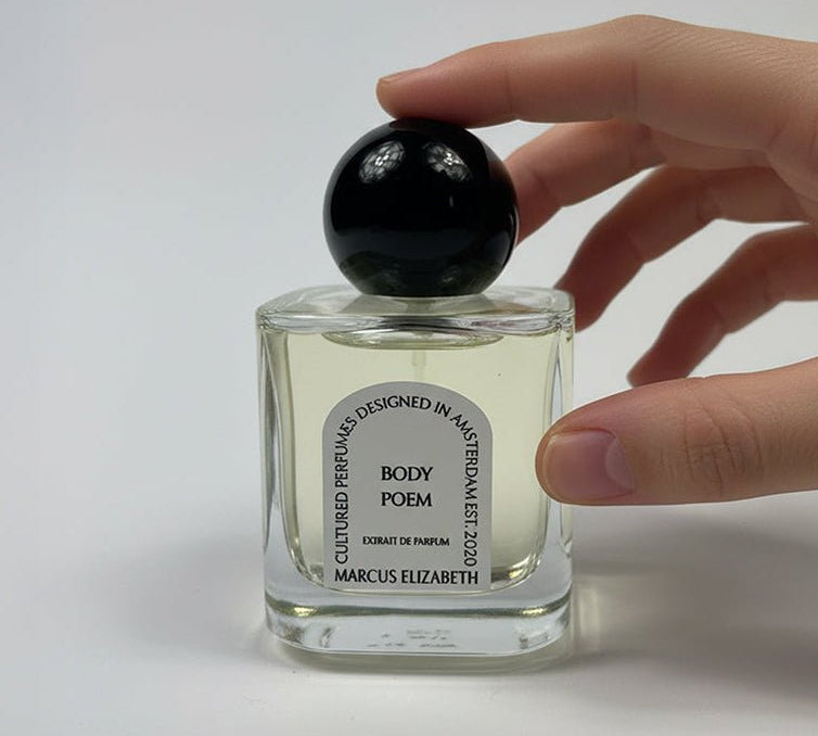 Difference Between Perfume Extract and Eau de Parfum - MARCUS ELIZABETH